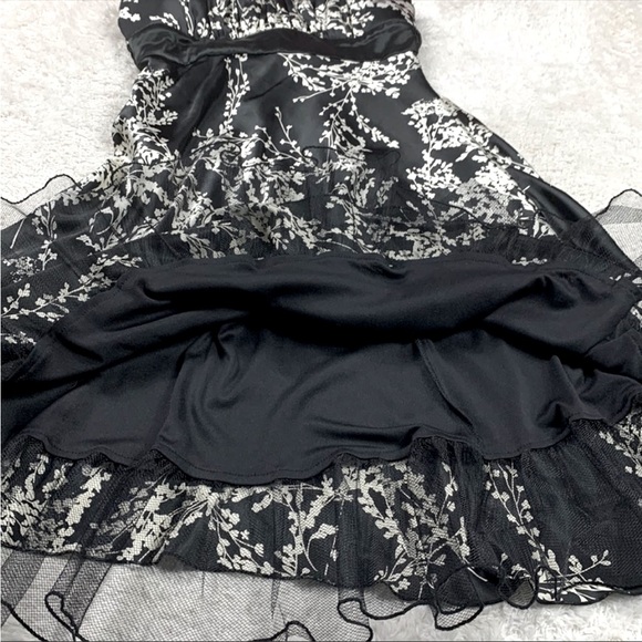 🆕 Speechless LBD Black & Cream Empire Waist Fit and Flare Dress, Size 5 - Picture 9 of 13